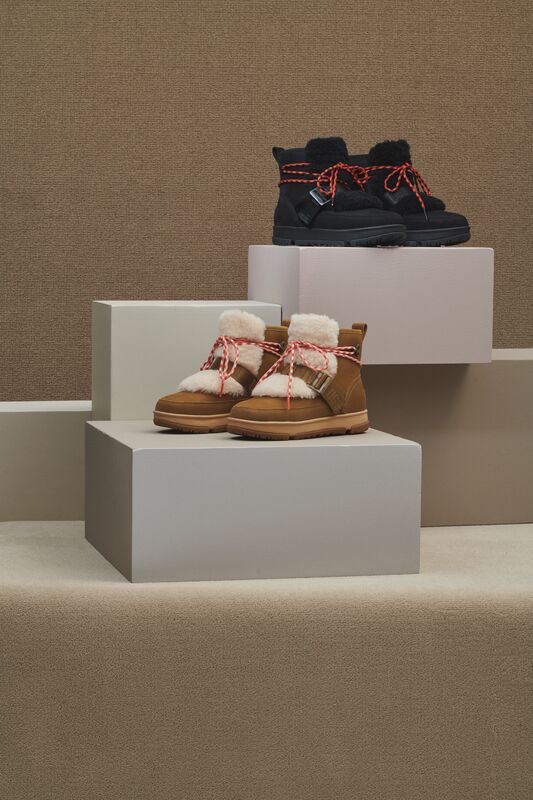 SMALL-AW20-W-Classic-Weather-Hiker-1112477-BLK-CHE-PS-V_1.jpg SMALL-AW20-W-Classic-Weather-Hiker-1112477-BLK-CHE-PS-V_1.jpg
