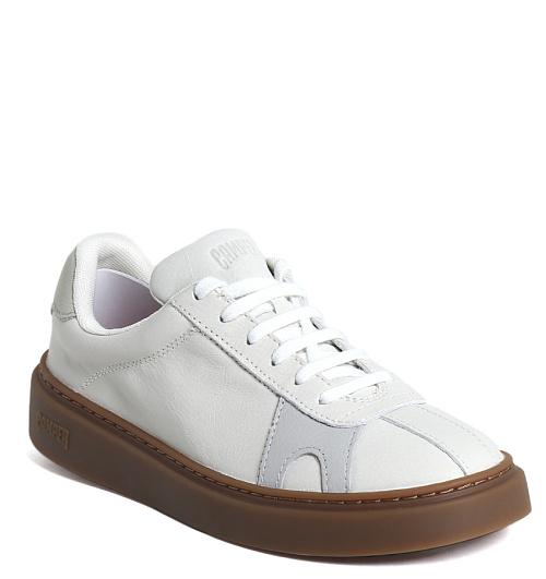 Camper