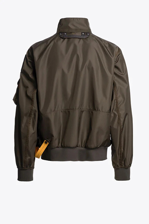 Parajumpers