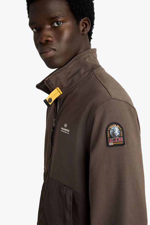 Parajumpers