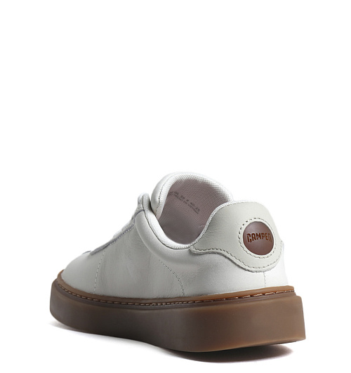 Camper