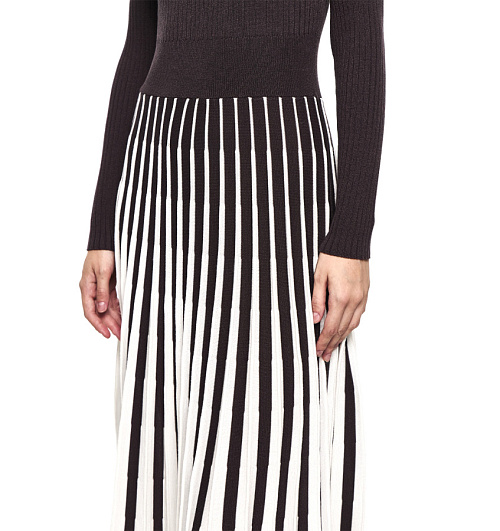 DREAMS by Alena Akhmadullina
